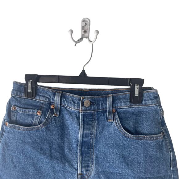 Levi's‎ Women's 501 Size 29 High Rise Cut Off Denim Shorts - Picture 2 of 7